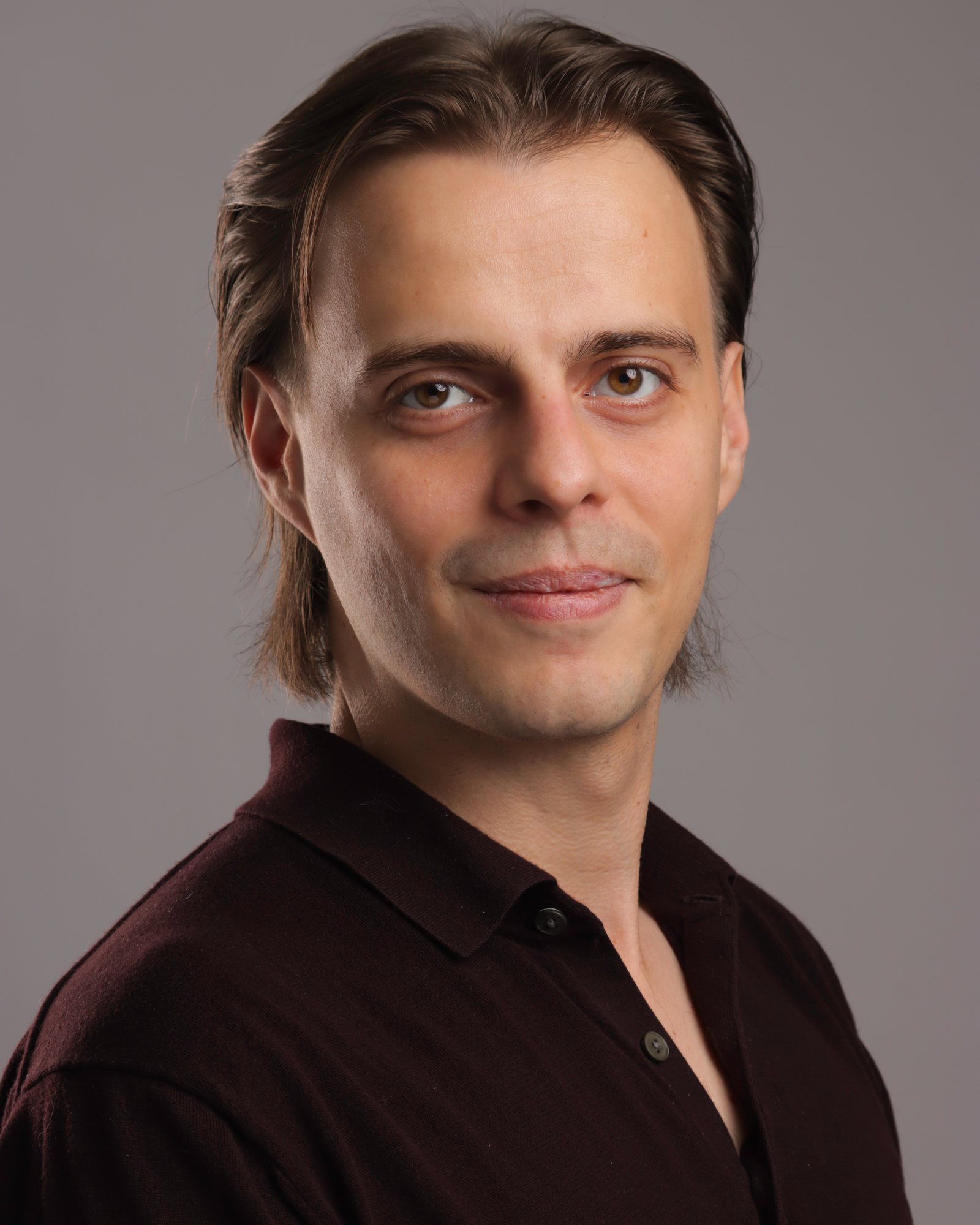 Victor Valtchev, studio portrait